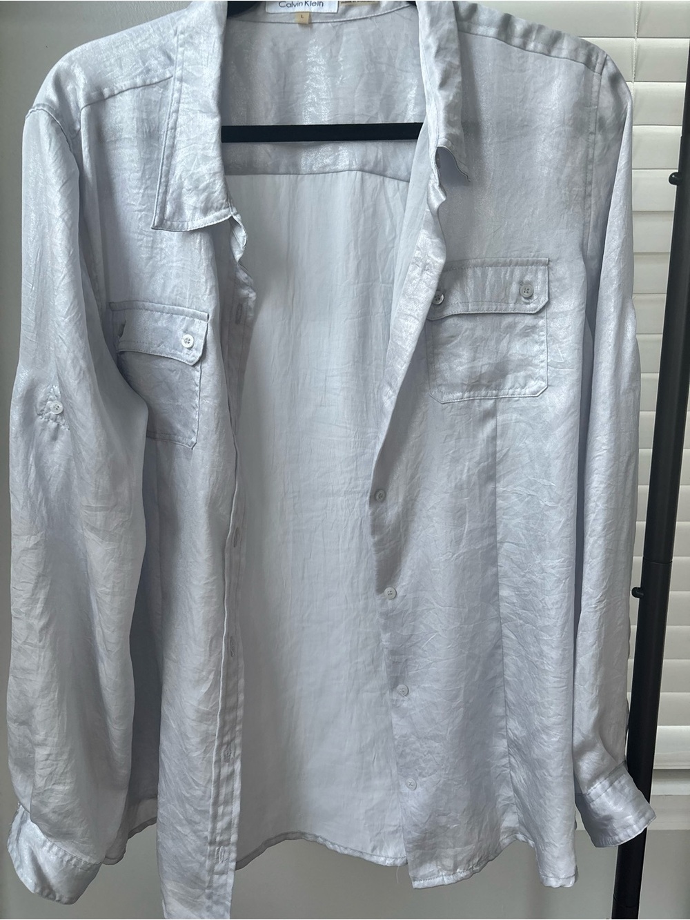 Calvin Klein women’s Light Silver Button-Front Shirt Jacket